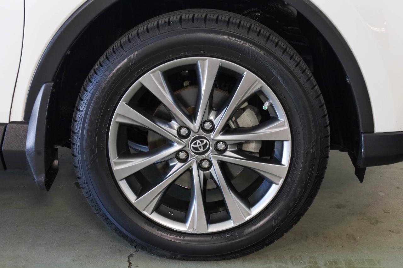 Toyota RAV4 Hybrid Limited AWD (Natl) 2017