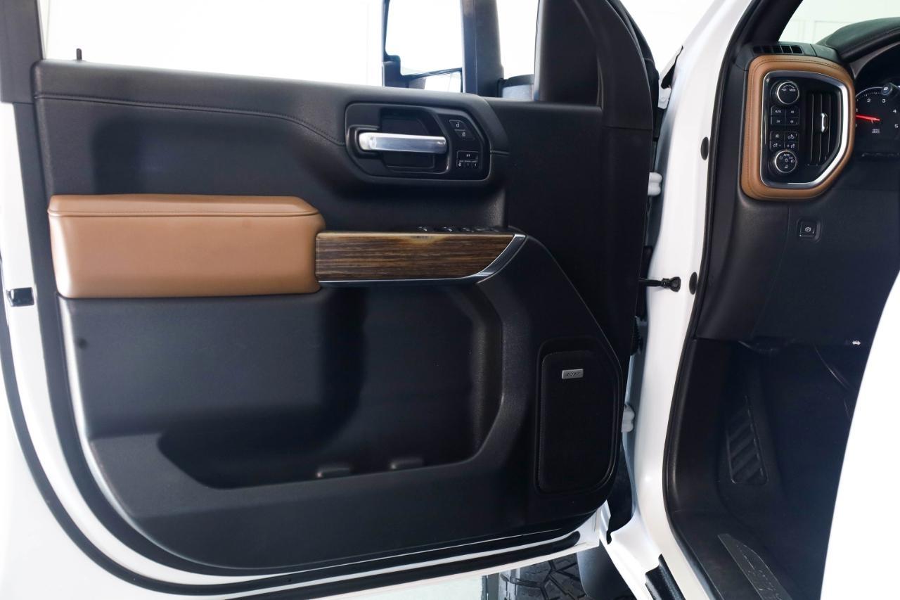 Chevrolet Silverado 3500HD 4WD Crew Cab 159" High Country 2021