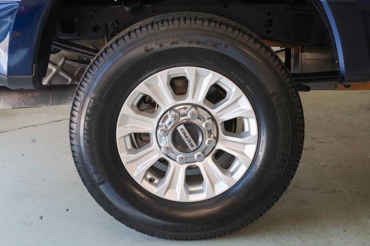 Ford Super Duty F-250 SRW King Ranch 4WD Crew Cab 8' Box 2022