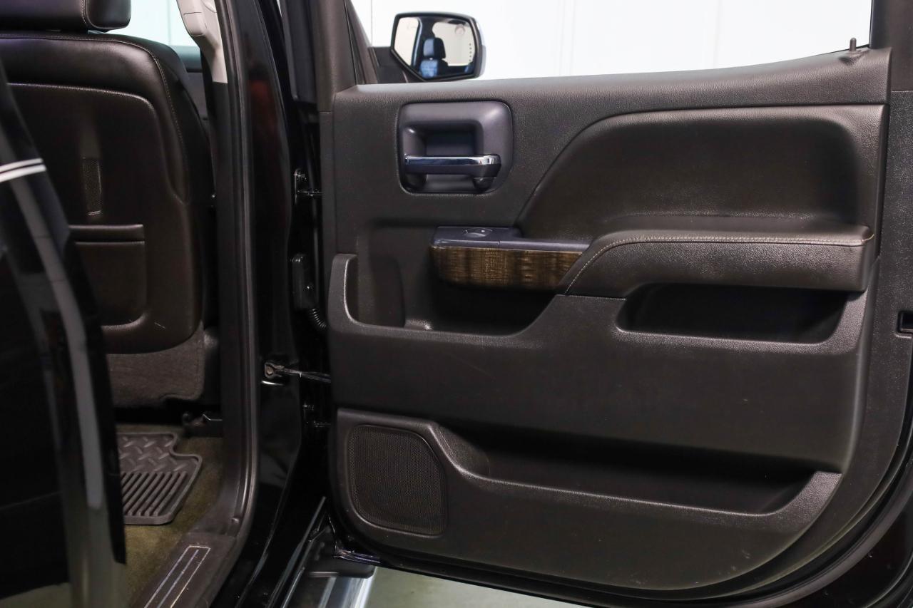 GMC Sierra 2500HD 4WD Crew Cab 153.7" Denali 2015