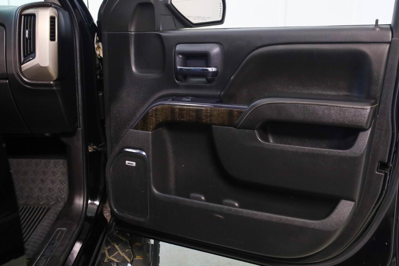 GMC Sierra 2500HD 4WD Crew Cab 153.7" Denali 2015