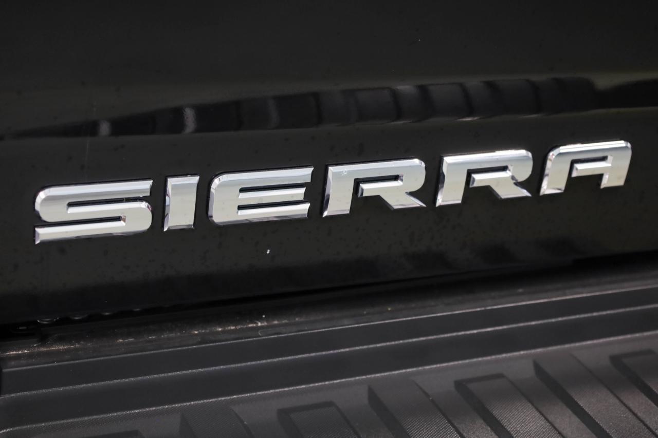 GMC Sierra 2500HD 4WD Crew Cab 153.7" Denali 2015