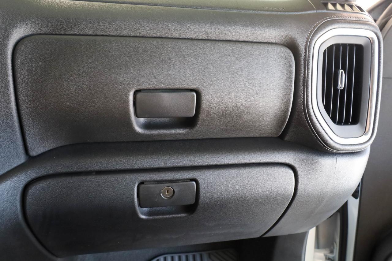 Chevrolet Silverado 2500HD 4WD Crew Cab 159" LT 2023
