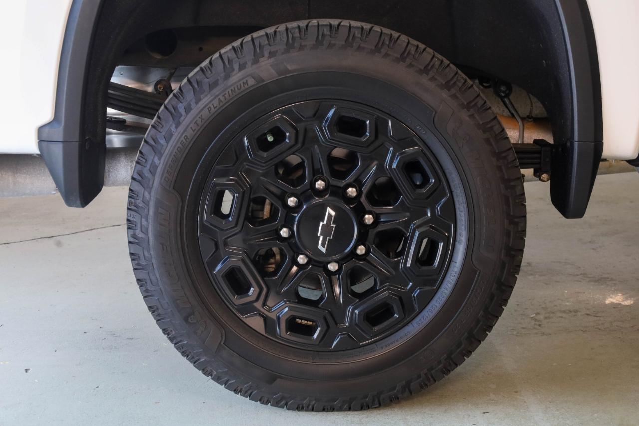 Chevrolet Silverado 2500HD 4WD Crew Cab 159" LT 2023