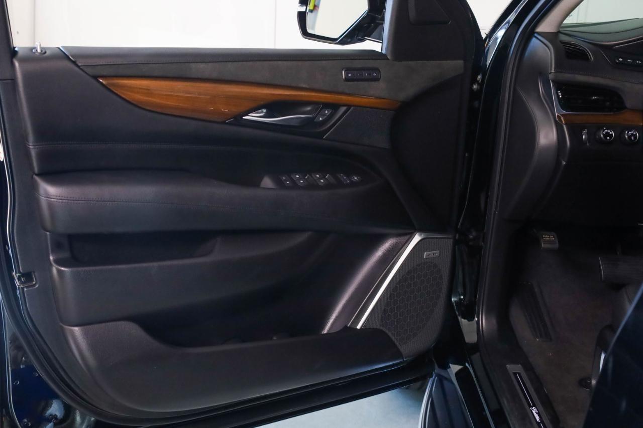 Cadillac Escalade 4WD 4dr Luxury 2020