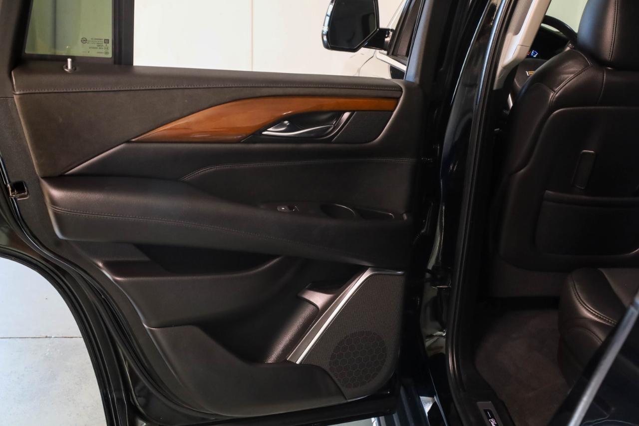 Cadillac Escalade 4WD 4dr Luxury 2020
