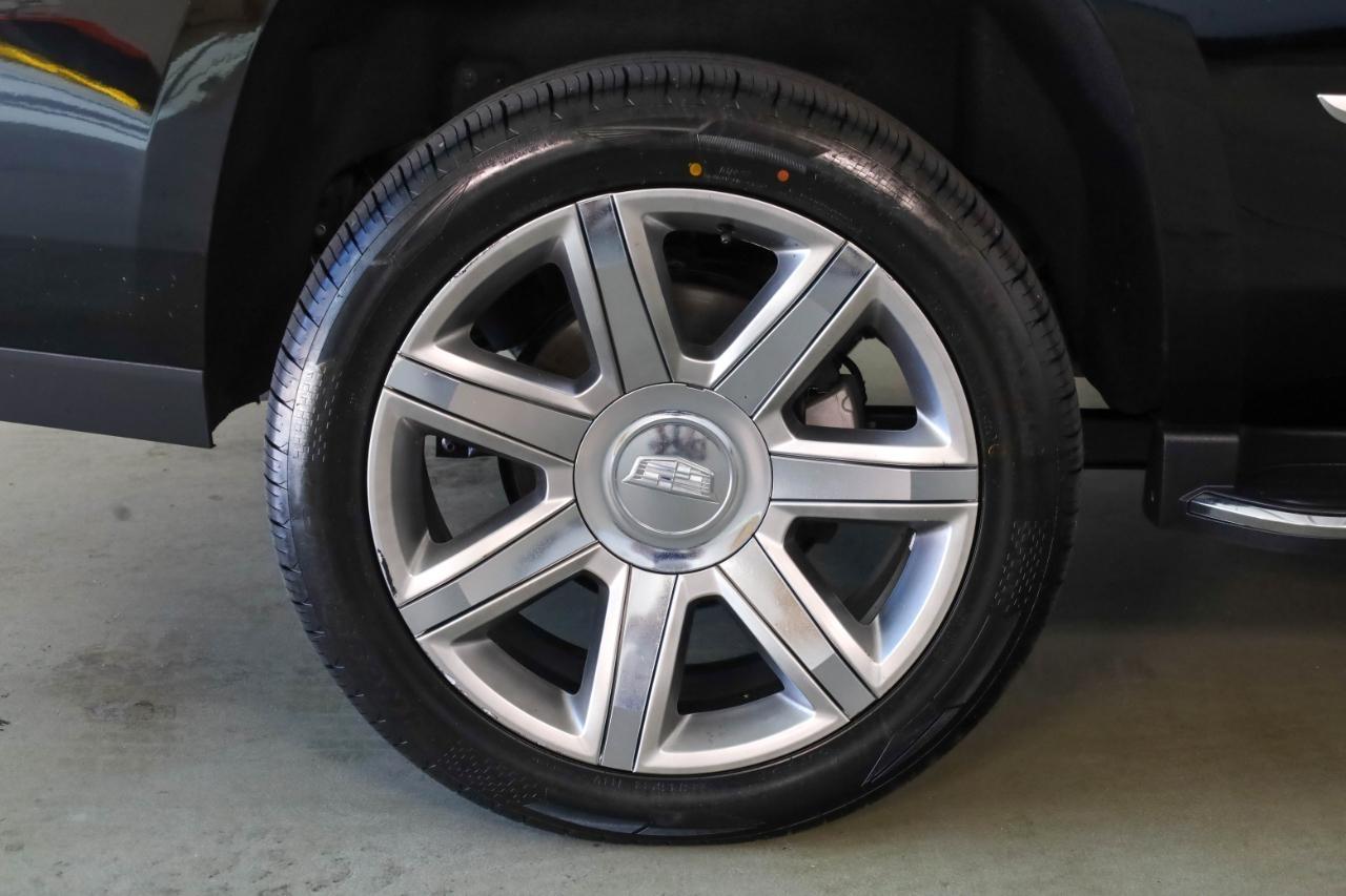 Cadillac Escalade 4WD 4dr Luxury 2020