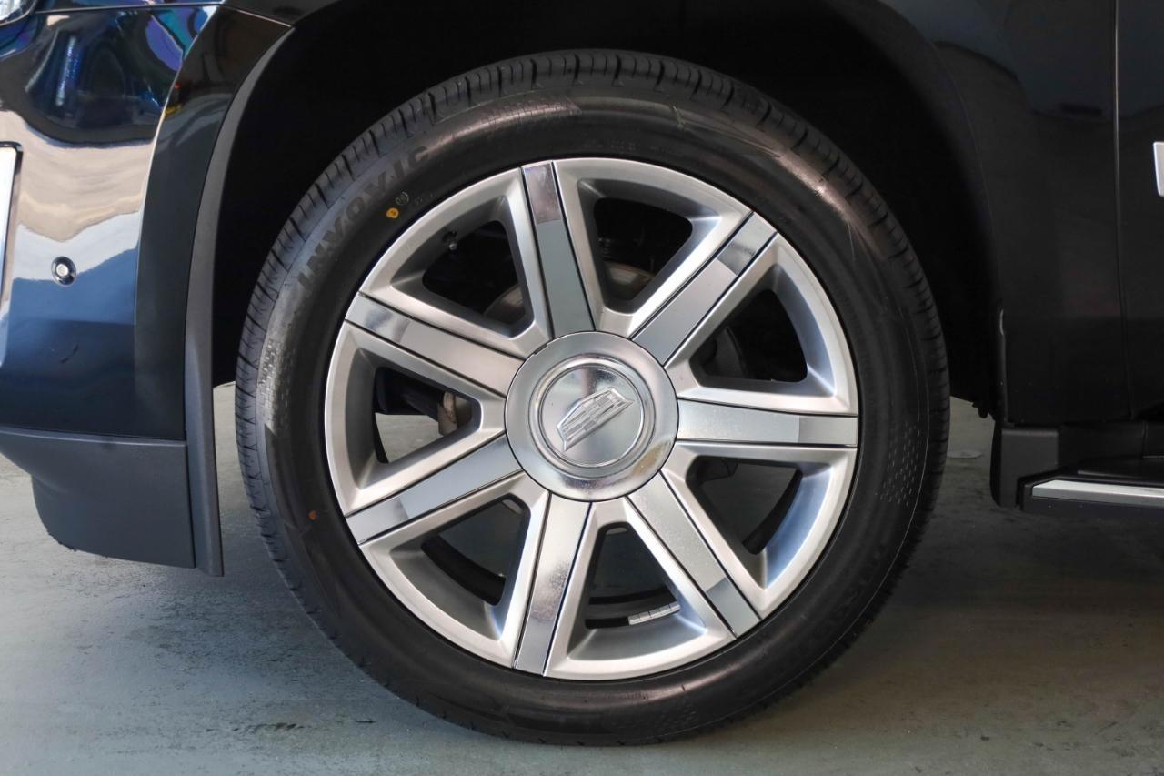 Cadillac Escalade 4WD 4dr Luxury 2020