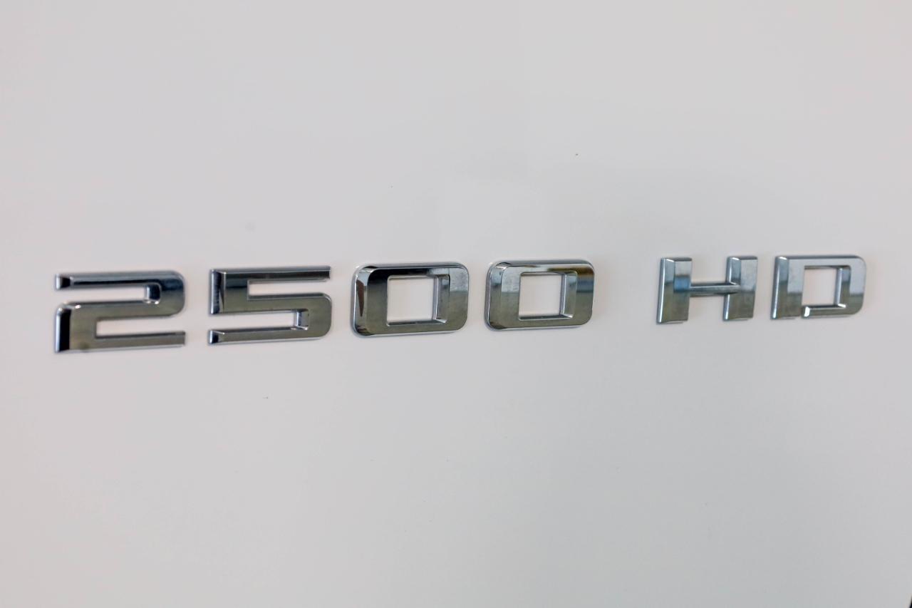 Chevrolet Silverado 2500HD 4WD Crew Cab 159" LTZ 2023