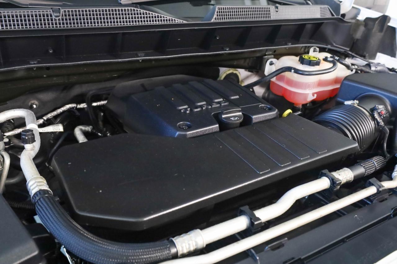 Chevrolet Silverado 1500 4WD Crew Cab 147" Custom 2021