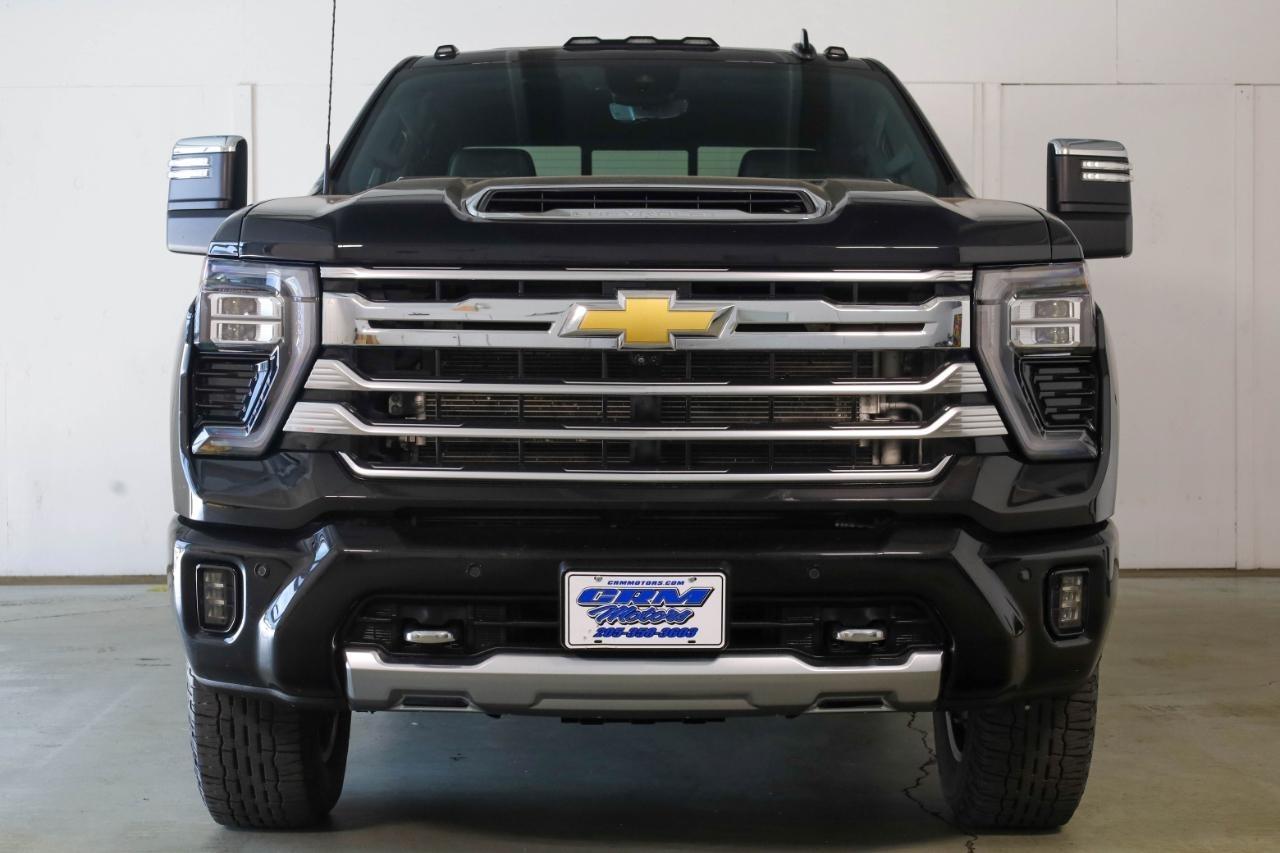 Chevrolet Silverado 2500HD 4WD Crew Cab 159" High Country 2024