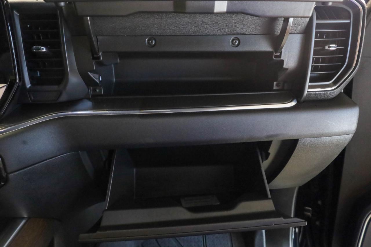 Chevrolet Silverado 2500HD 4WD Crew Cab 159" High Country 2024