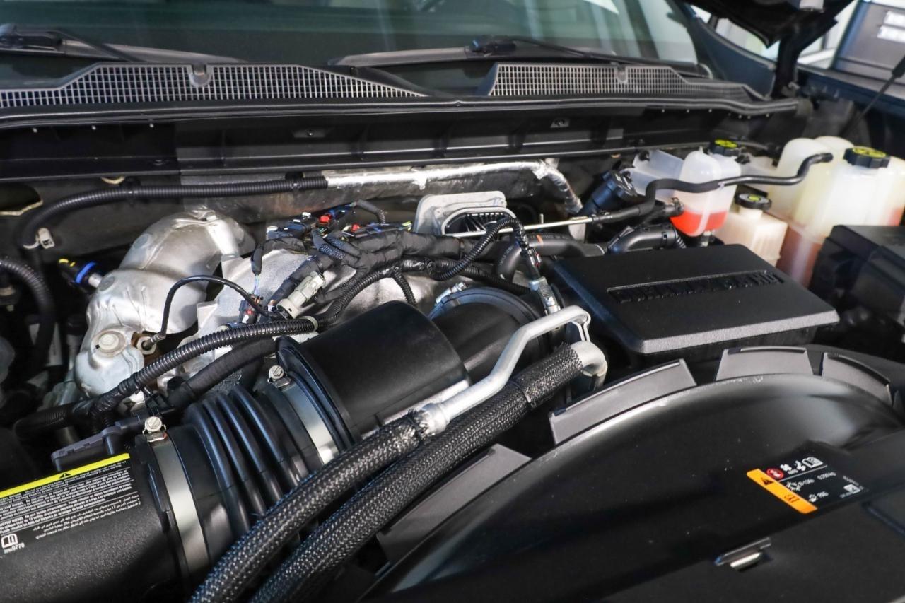 Chevrolet Silverado 2500HD 4WD Crew Cab 159" High Country 2024