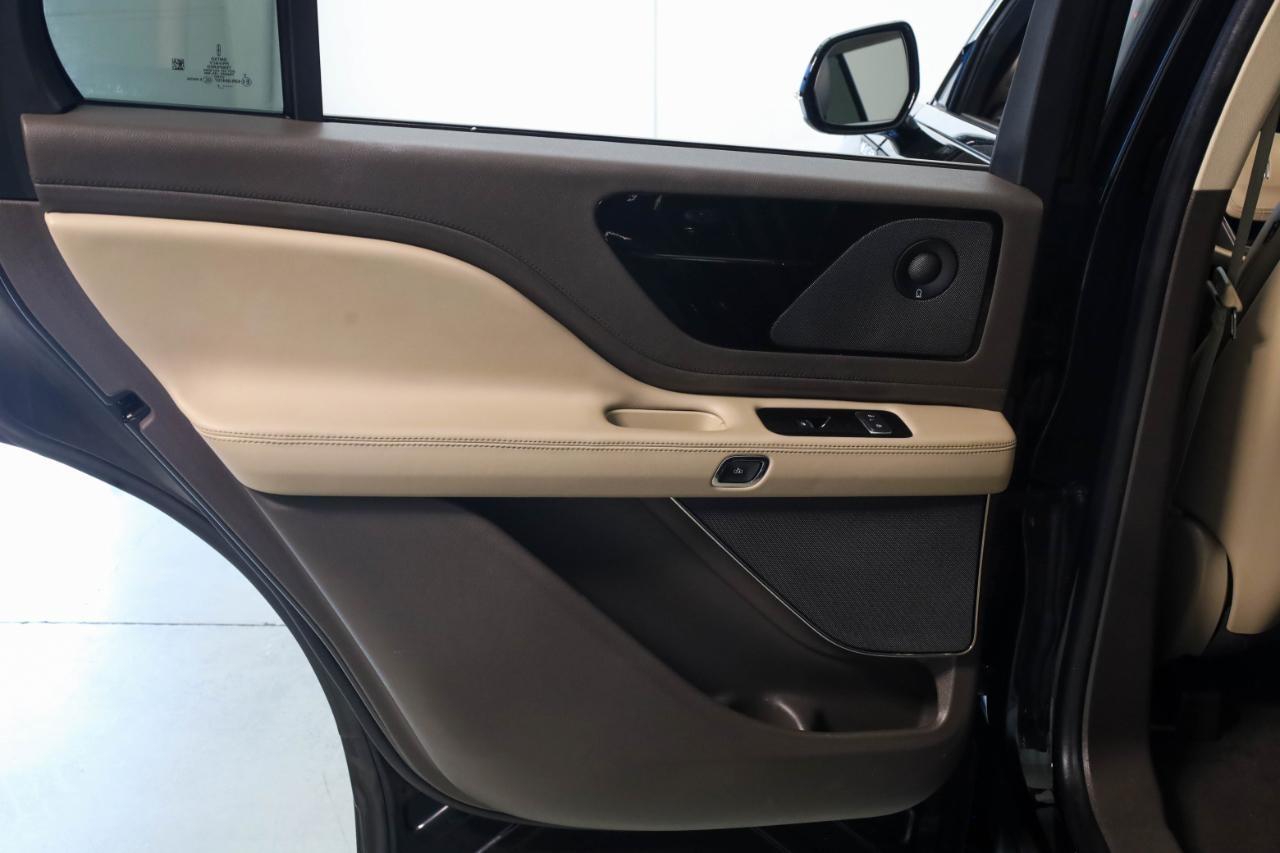 Lincoln Aviator Reserve AWD 2022