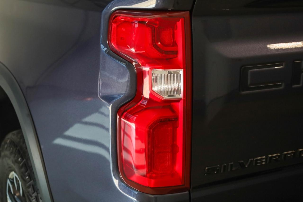Chevrolet Silverado 1500 4WD Crew Cab 147" ZR2 2023