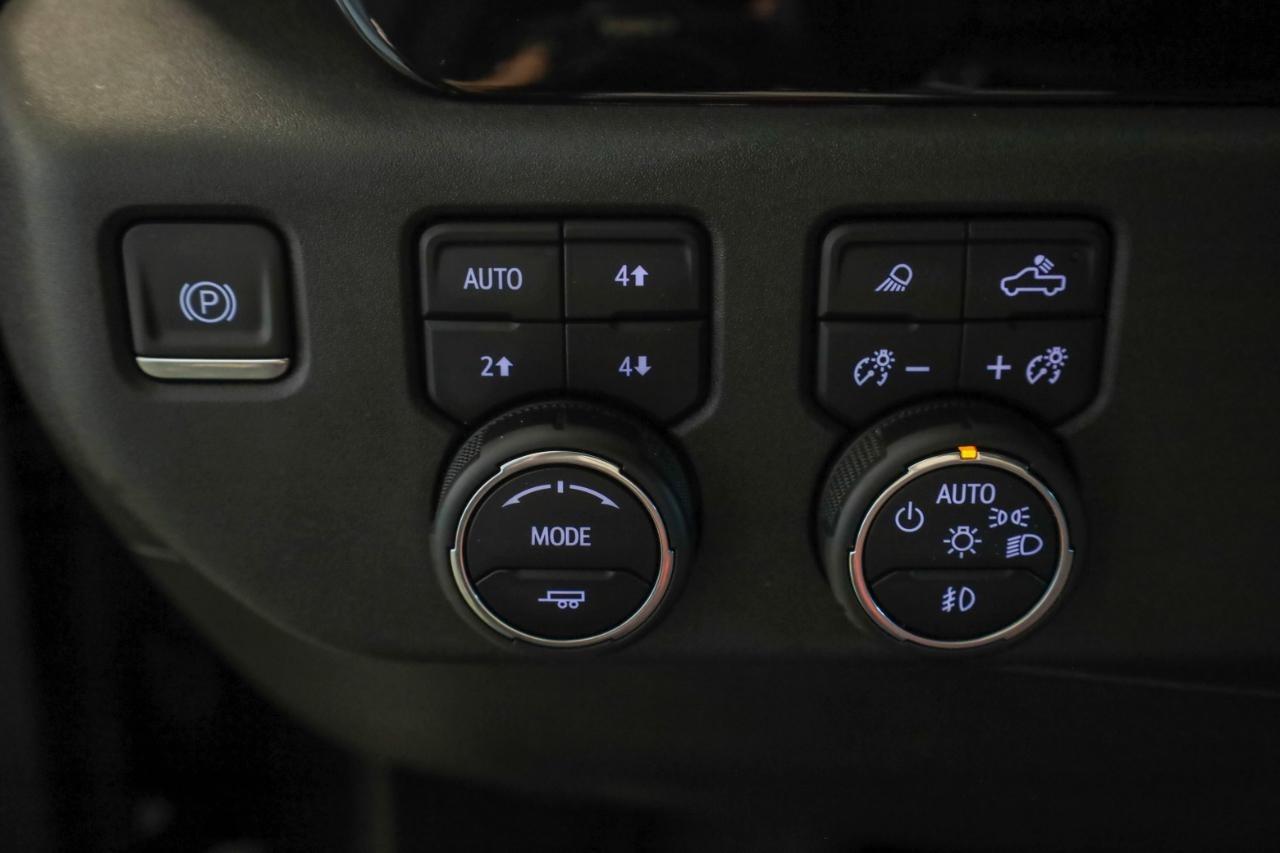 Chevrolet Silverado 1500 4WD Crew Cab 147" ZR2 2023