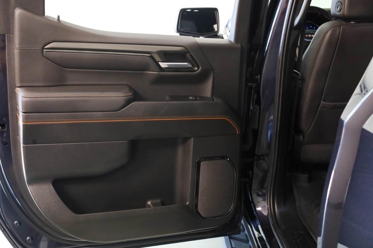 GMC Sierra 1500 4WD Crew Cab 147" AT4 2022