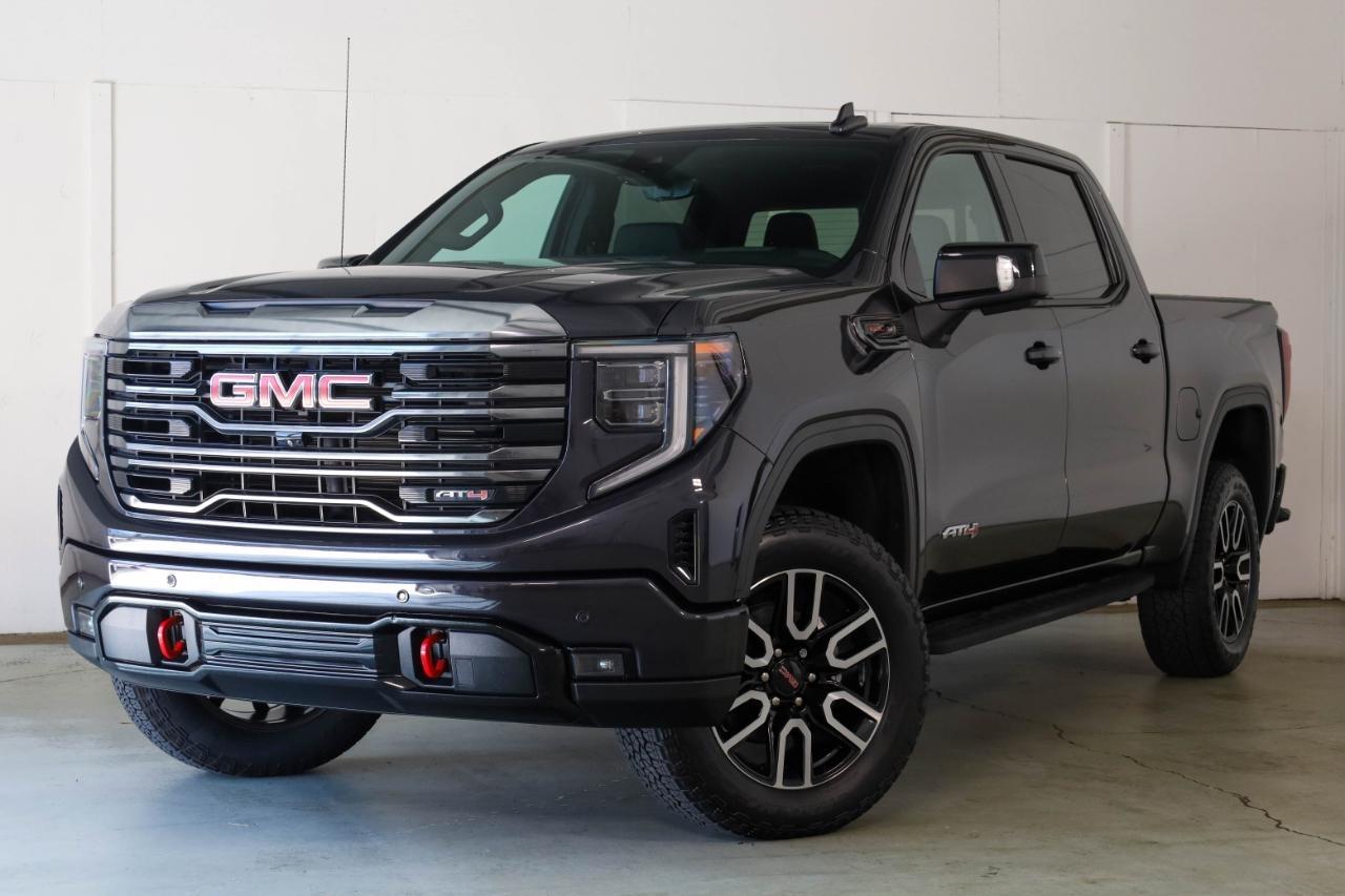 GMC Sierra 1500 4WD Crew Cab 147" AT4 2022