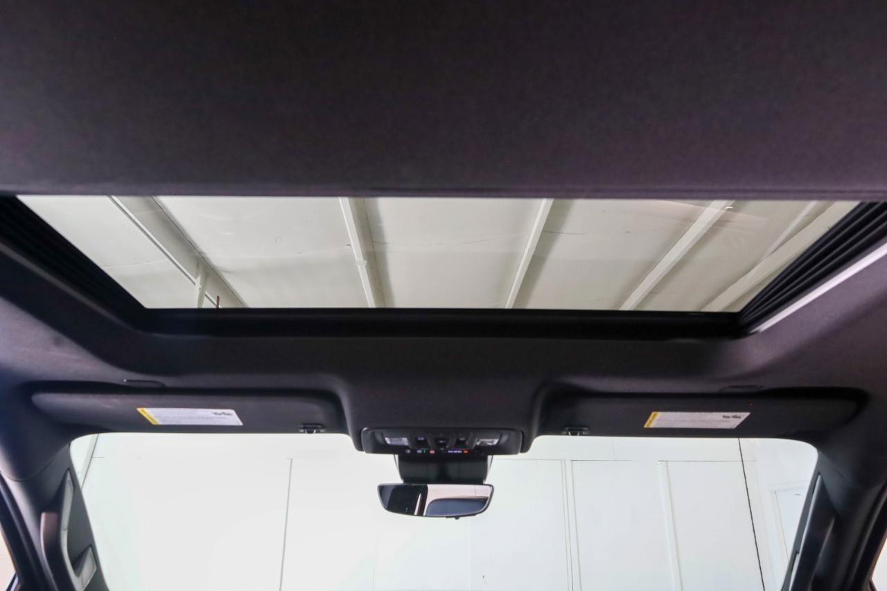 GMC Sierra 1500 4WD Crew Cab 147" AT4 2022