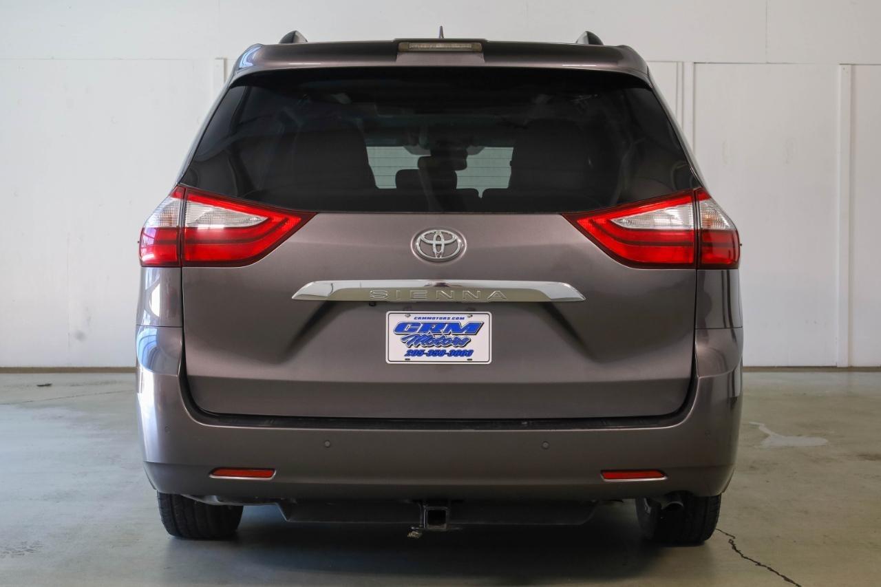 Toyota Sienna XLE Auto Access Seat FWD 7-Passenger (Natl) 2019