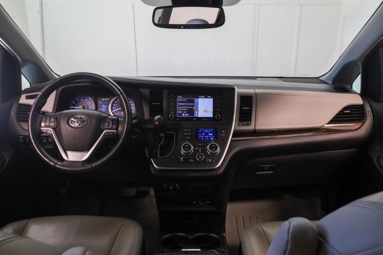 Toyota Sienna XLE Auto Access Seat FWD 7-Passenger (Natl) 2019