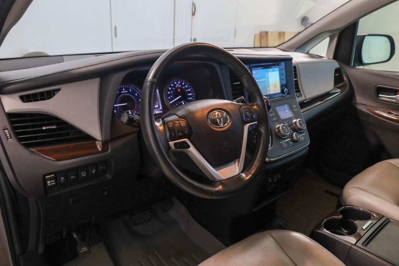 Toyota Sienna XLE Auto Access Seat FWD 7-Passenger (Natl) 2019