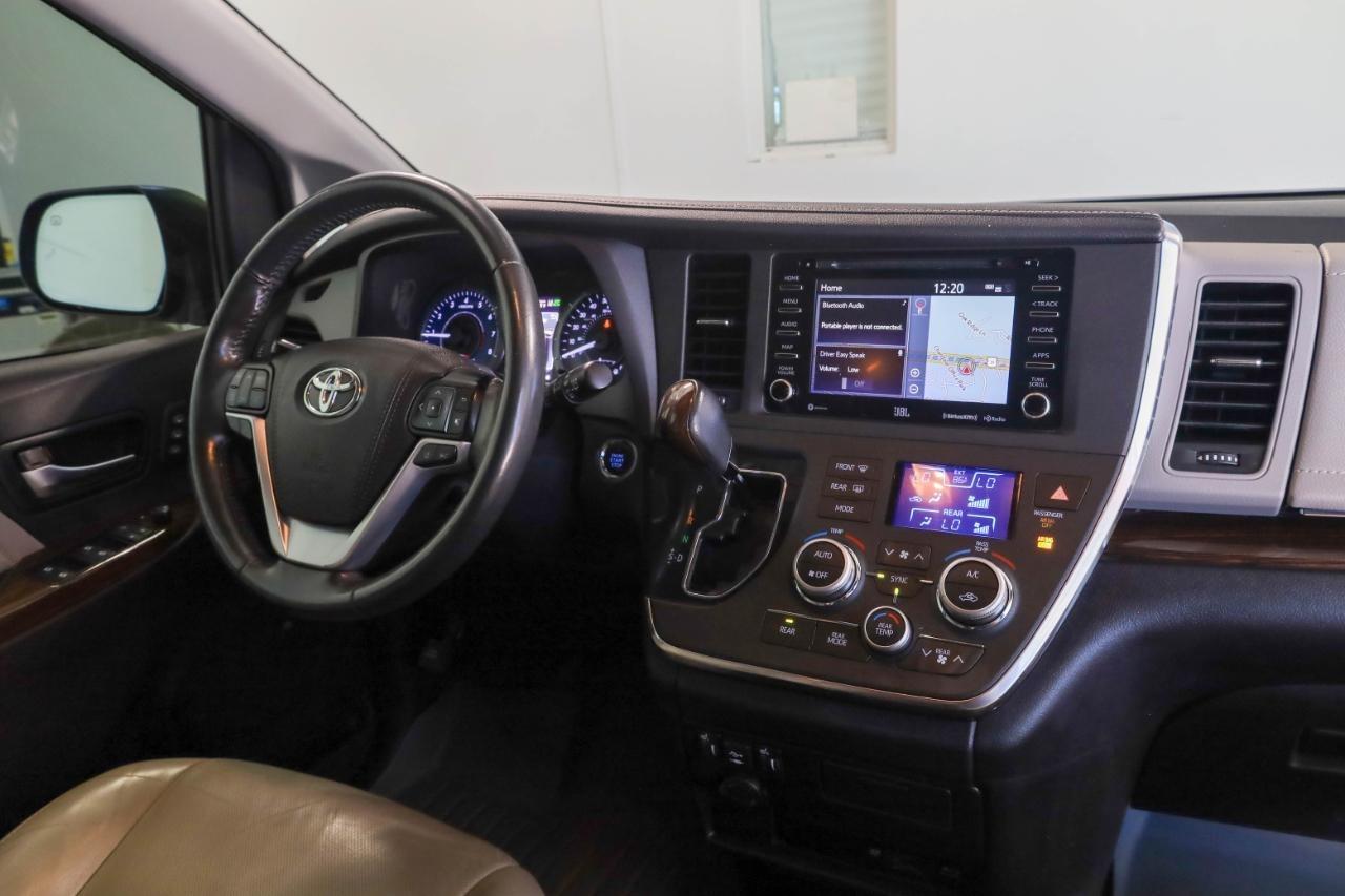 Toyota Sienna XLE Auto Access Seat FWD 7-Passenger (Natl) 2019