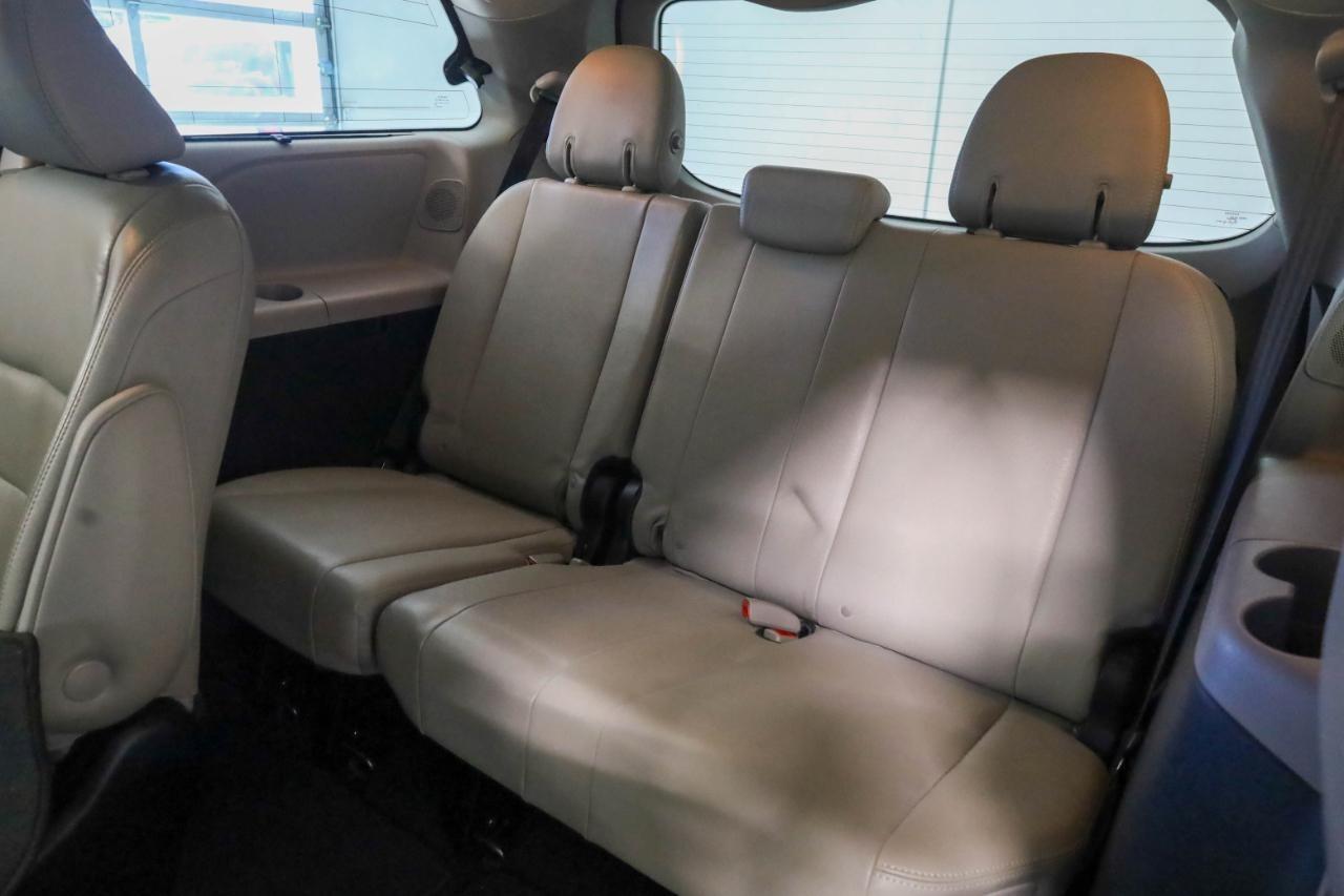 Toyota Sienna XLE Auto Access Seat FWD 7-Passenger (Natl) 2019