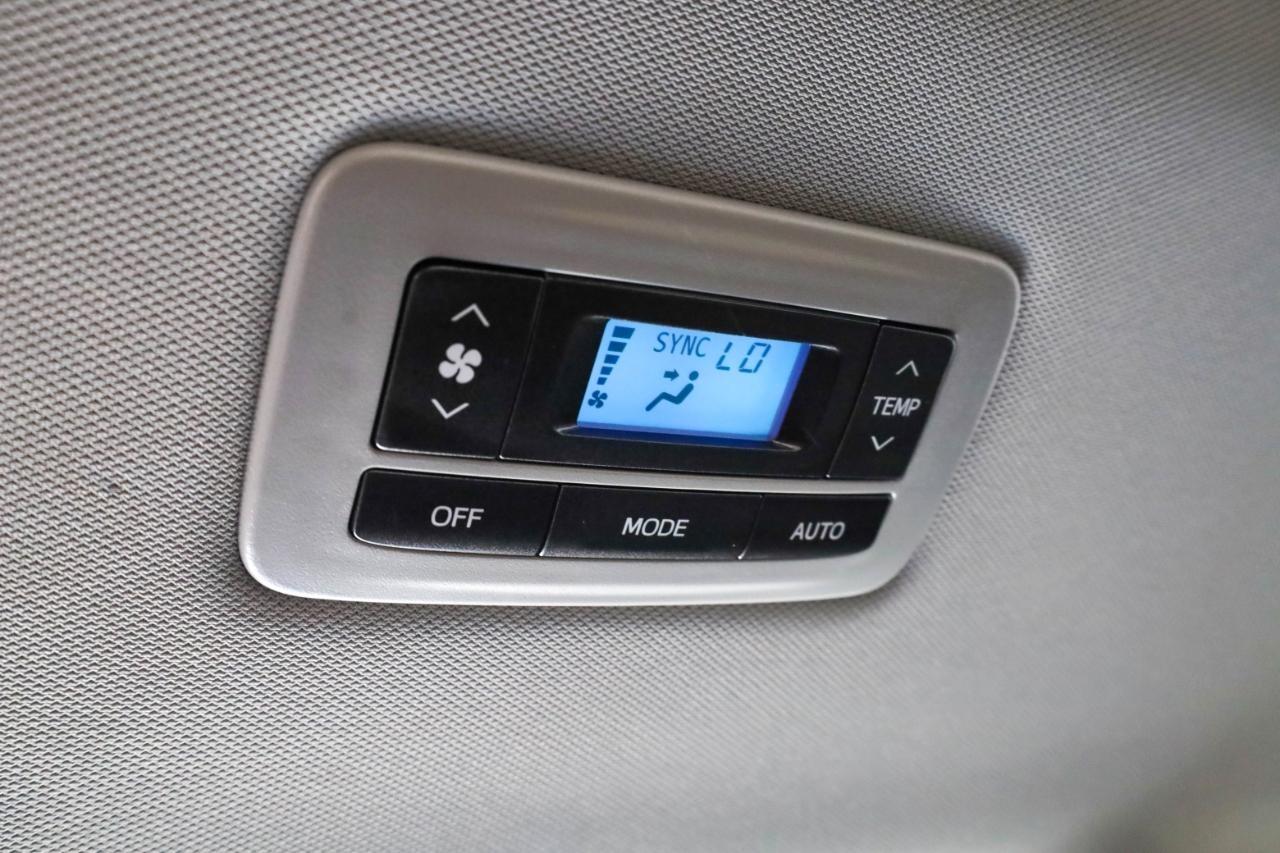 Toyota Sienna XLE Auto Access Seat FWD 7-Passenger (Natl) 2019