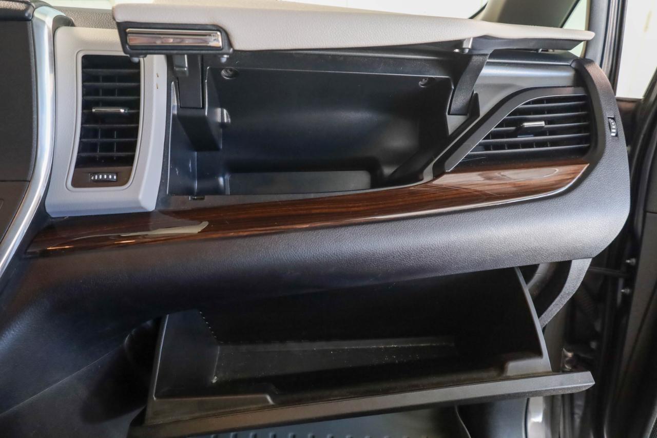 Toyota Sienna XLE Auto Access Seat FWD 7-Passenger (Natl) 2019