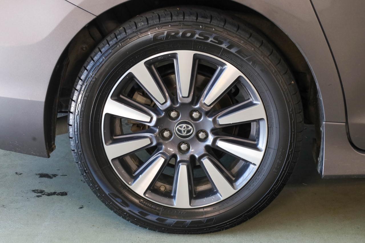 Toyota Sienna XLE Auto Access Seat FWD 7-Passenger (Natl) 2019