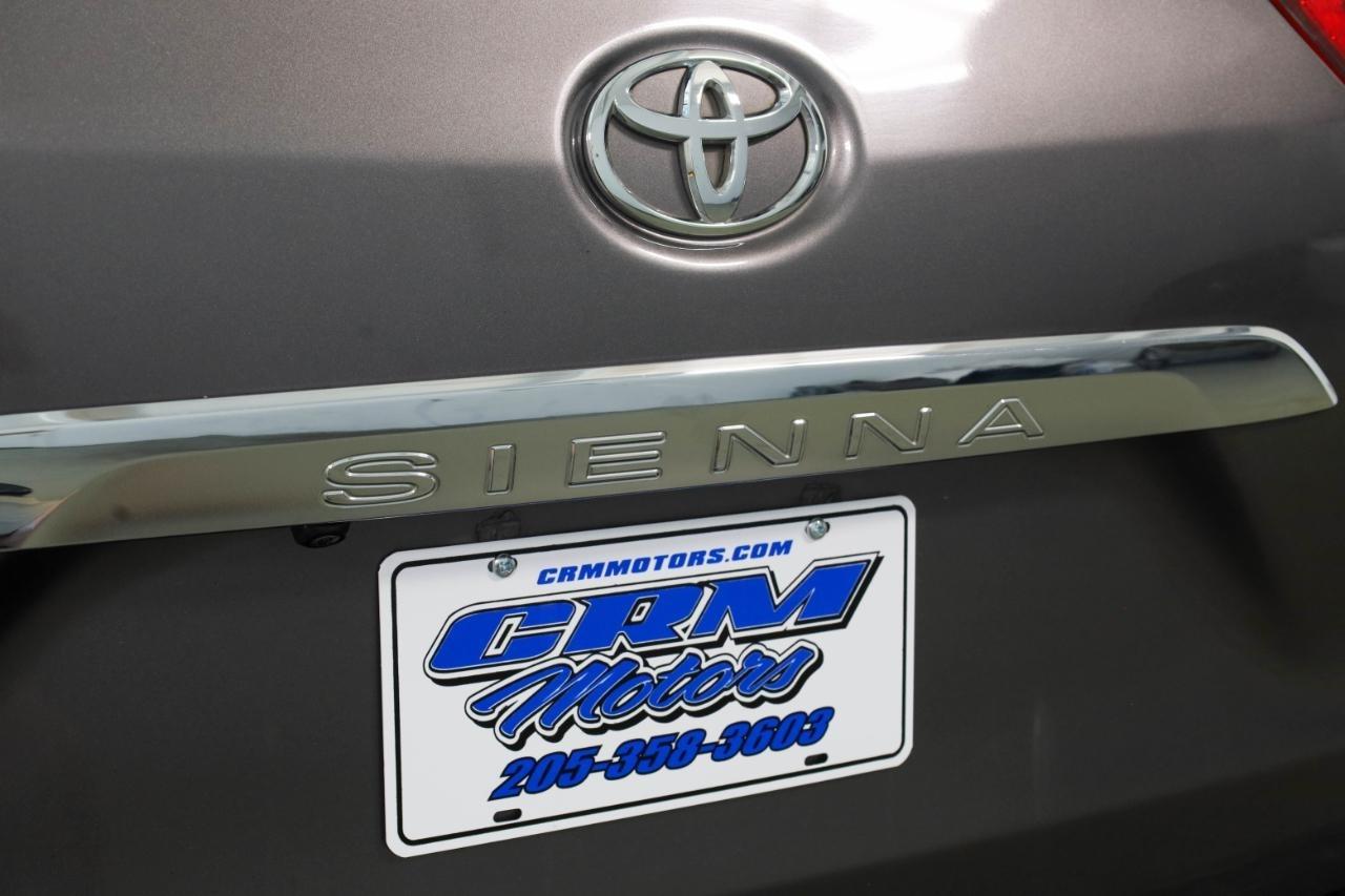 Toyota Sienna XLE Auto Access Seat FWD 7-Passenger (Natl) 2019