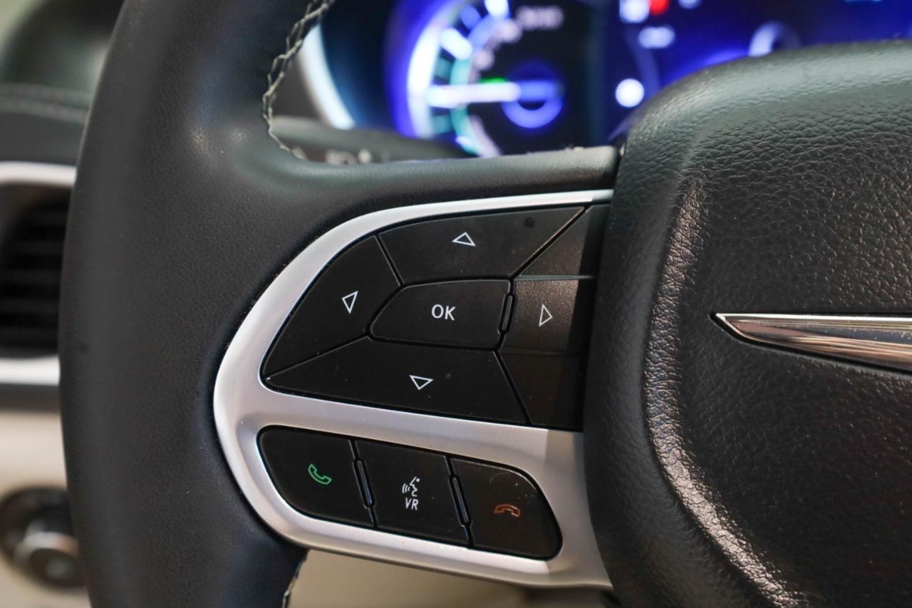 Chrysler Pacifica Hybrid Select FWD 2024