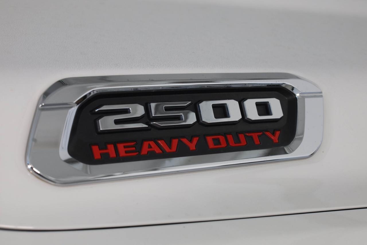 RAM 2500 Big Horn 4x4 Crew Cab 6'4" Box 2024