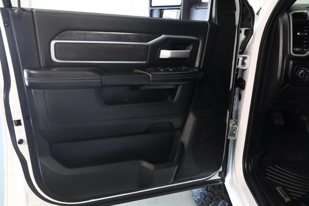 RAM 2500 Big Horn 4x4 Crew Cab 6'4" Box 2024