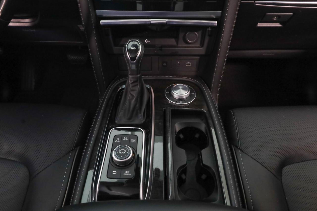 Infiniti QX80 LUXE AWD 2024