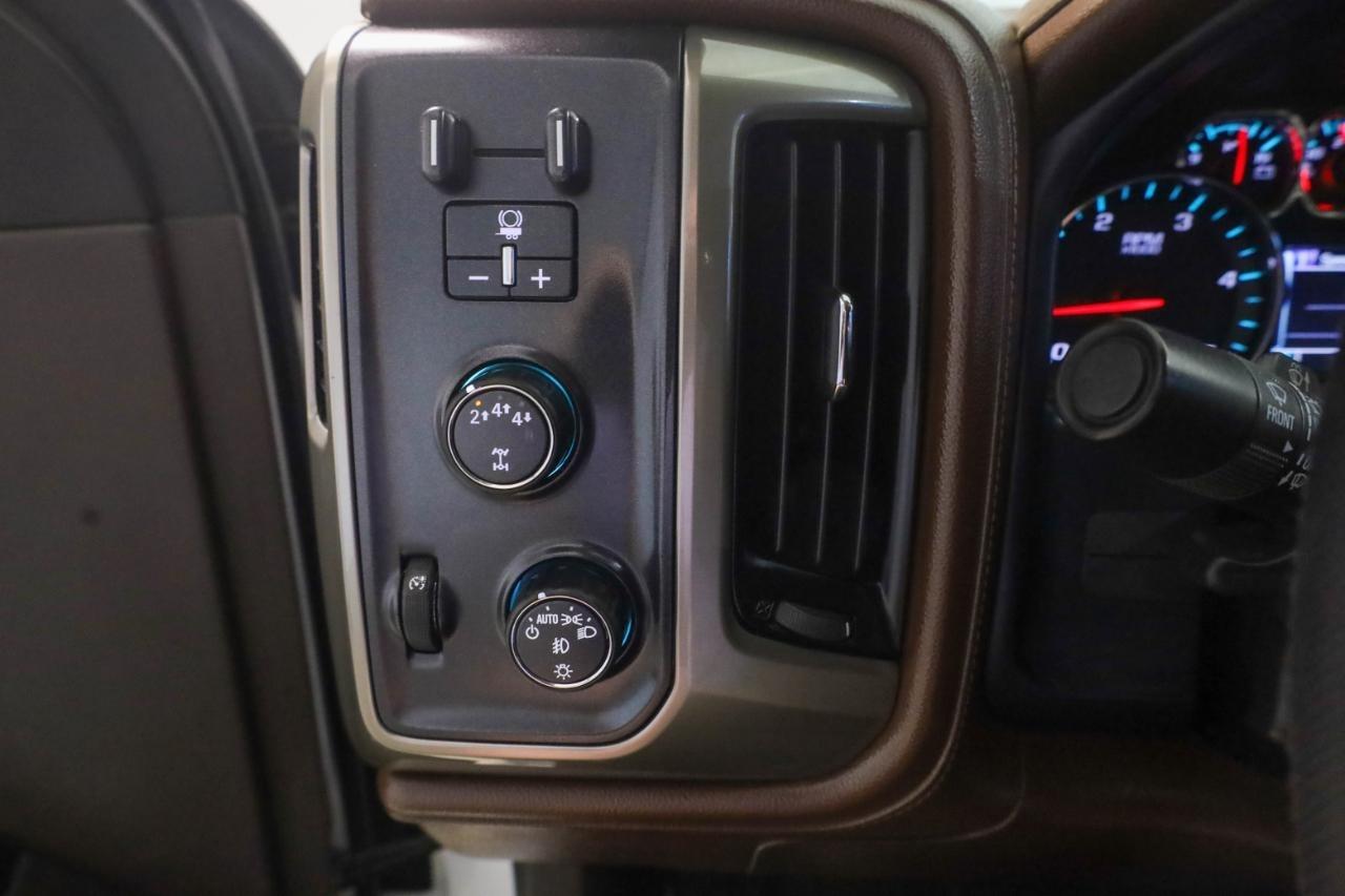 Chevrolet Silverado 2500HD 4WD Crew Cab 153.7" High Country 2017