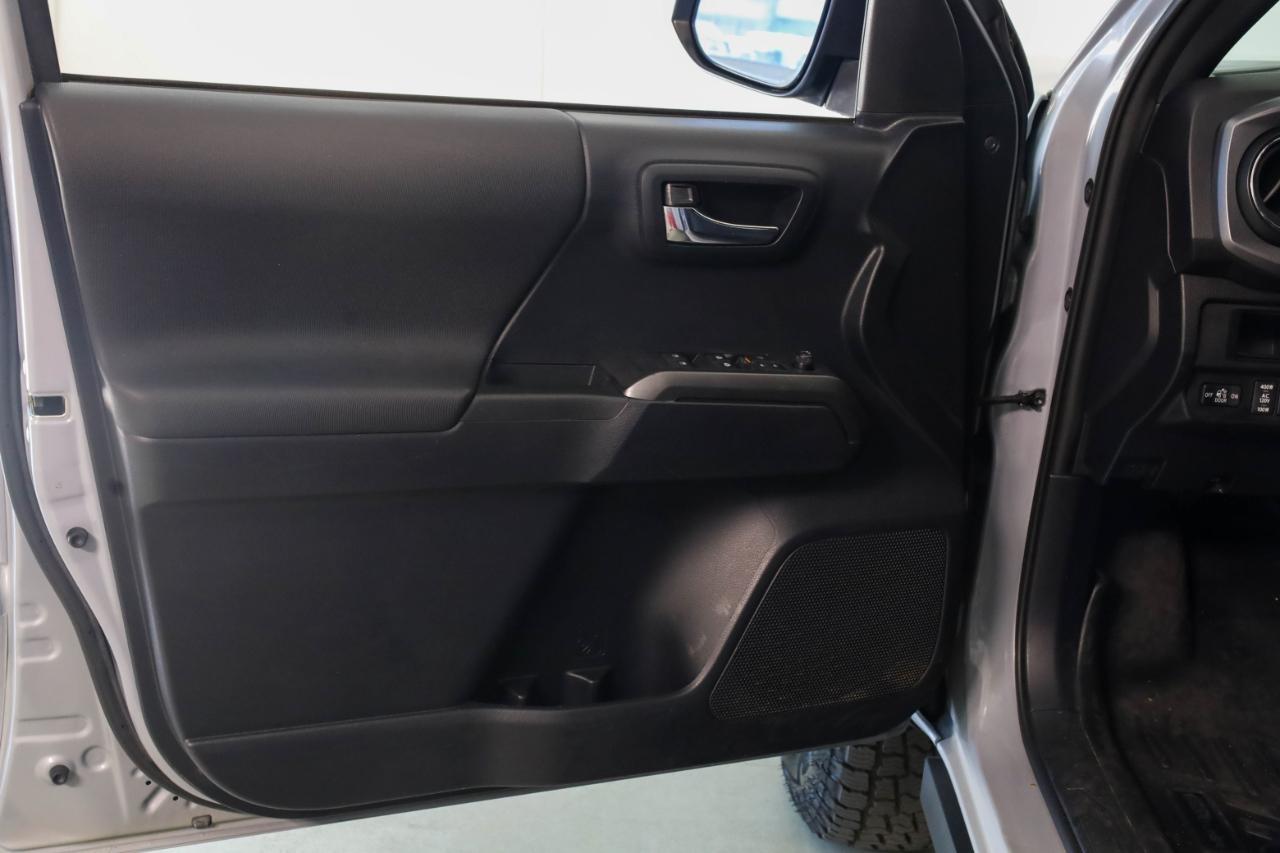 Toyota Tacoma 4WD TRD Off Road Double Cab 5' Bed V6 MT (Natl) 2019