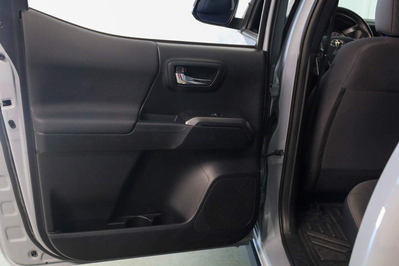 Toyota Tacoma 4WD TRD Off Road Double Cab 5' Bed V6 MT (Natl) 2019
