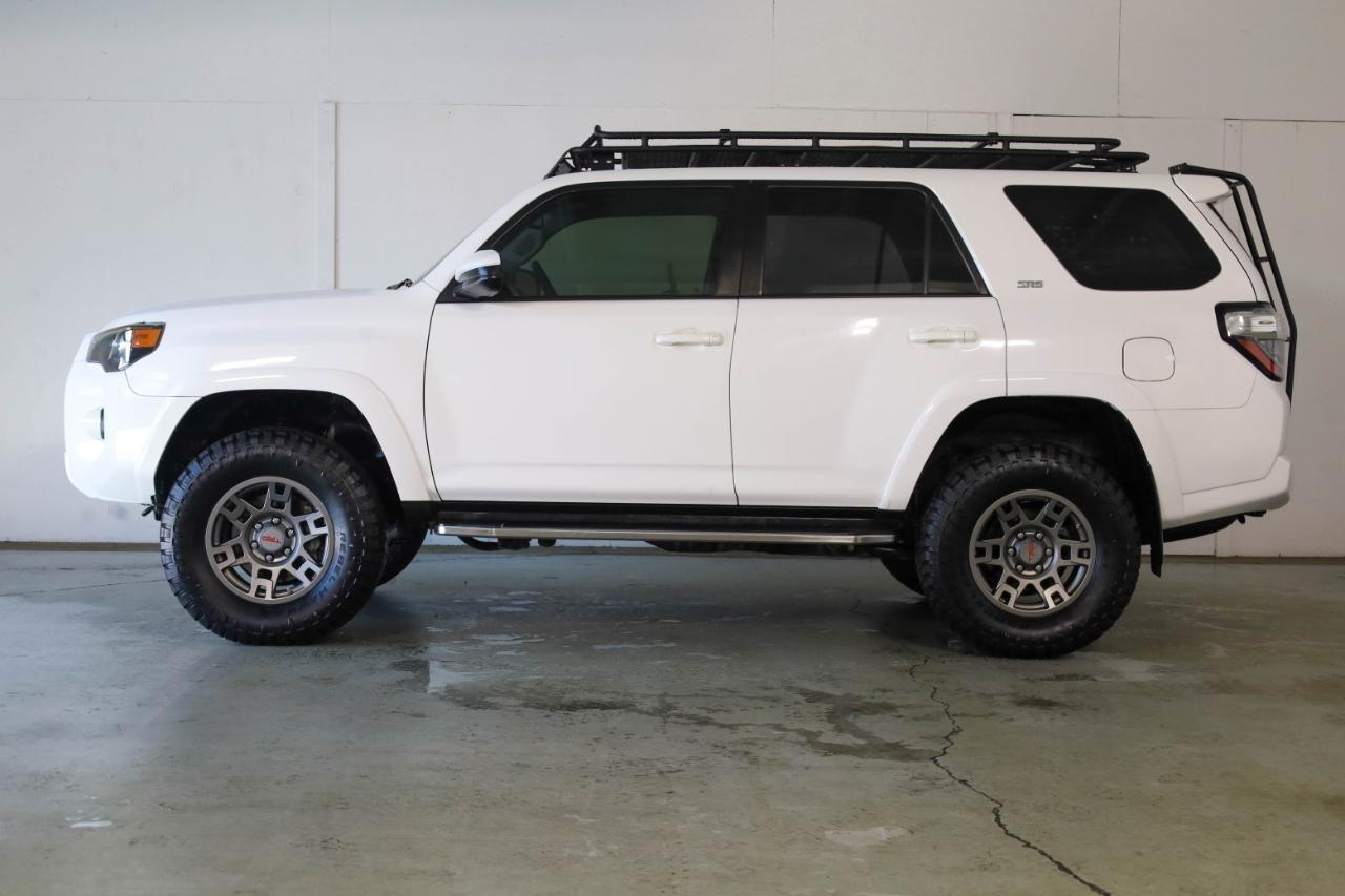 Toyota 4Runner TRD Off Road Premium 4WD (Natl) 2019