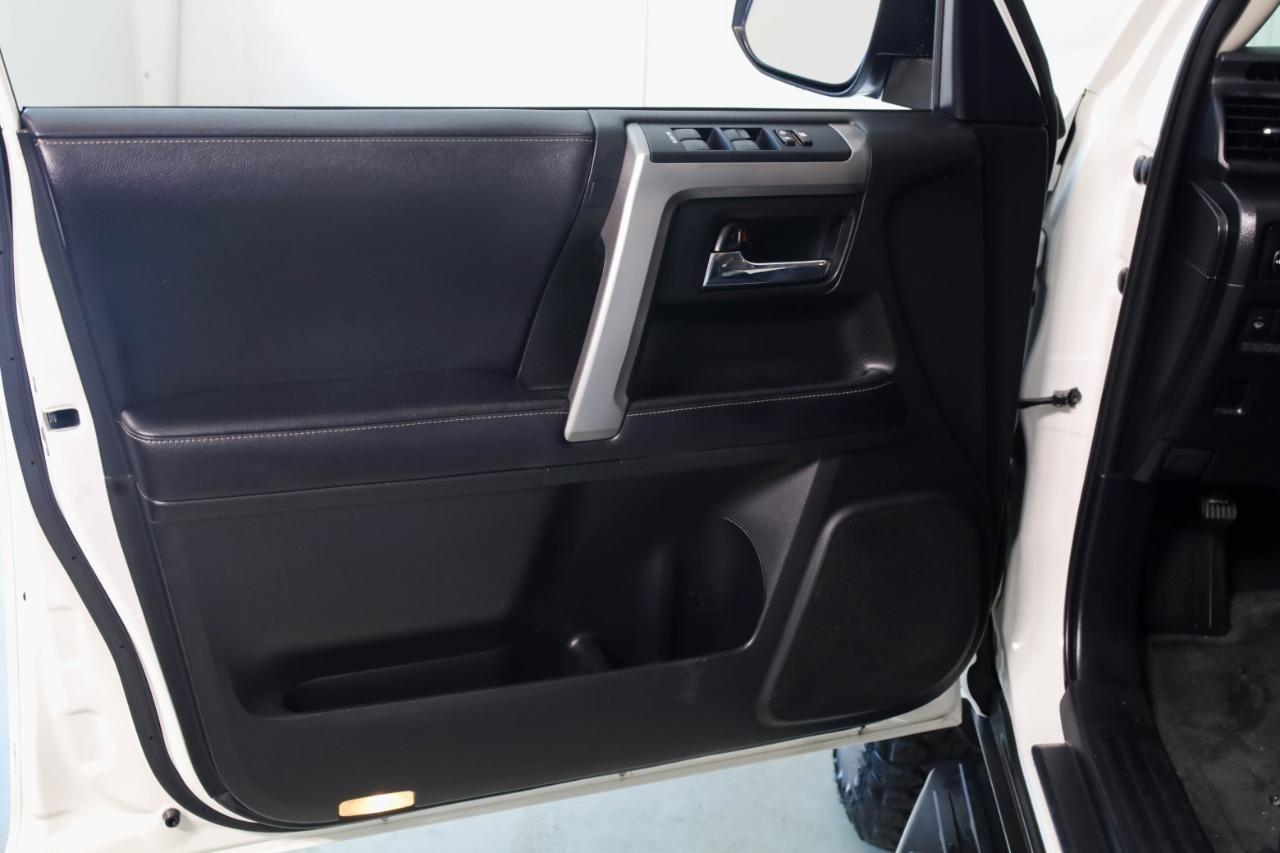 Toyota 4Runner TRD Off Road Premium 4WD (Natl) 2019