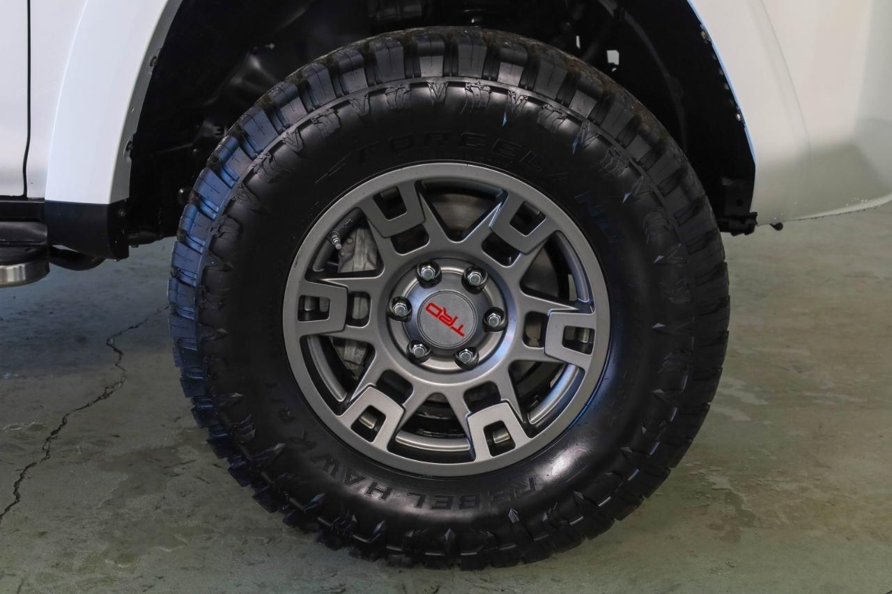 Toyota 4Runner TRD Off Road Premium 4WD (Natl) 2019