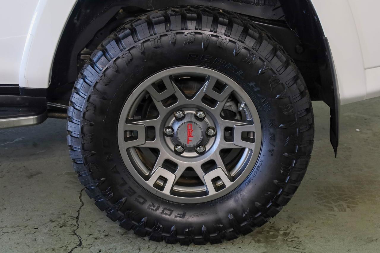 Toyota 4Runner TRD Off Road Premium 4WD (Natl) 2019