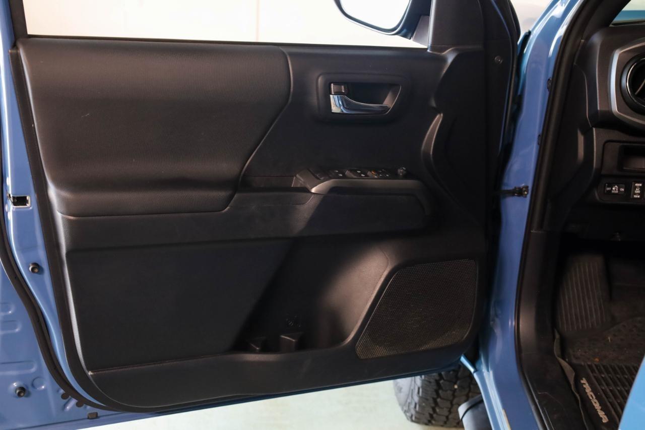 Toyota Tacoma 4WD TRD Off Road Double Cab 5' Bed V6 MT (Natl) 2019
