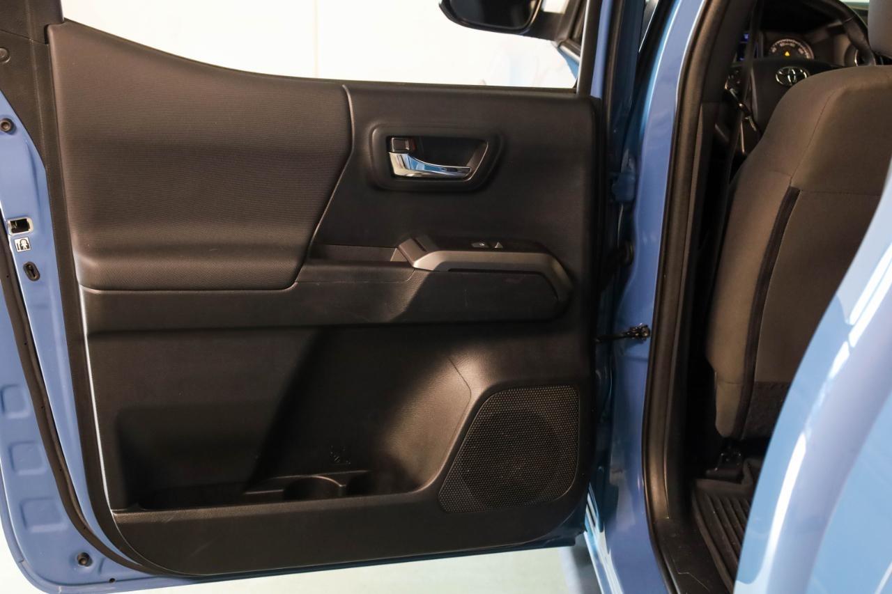 Toyota Tacoma 4WD TRD Off Road Double Cab 5' Bed V6 MT (Natl) 2019