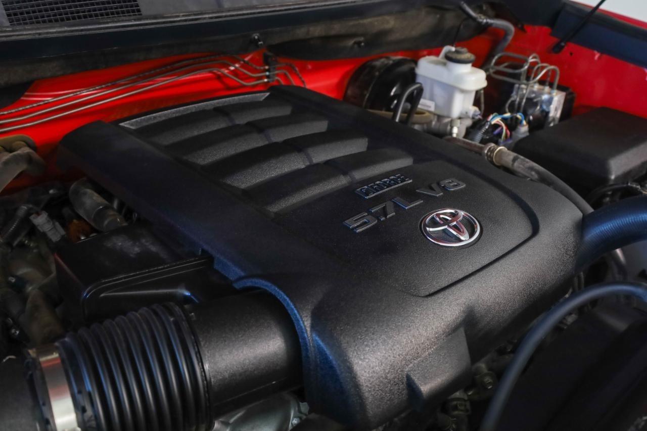 Toyota Tundra 4WD Truck CrewMax 5.7L FFV V8 6-Spd AT TRD Pro (Natl) 2015