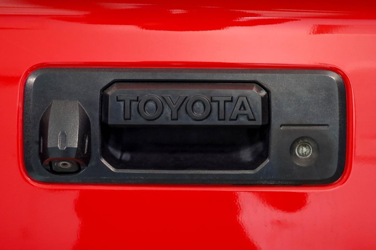 Toyota Tundra 4WD Truck CrewMax 5.7L FFV V8 6-Spd AT TRD Pro (Natl) 2015