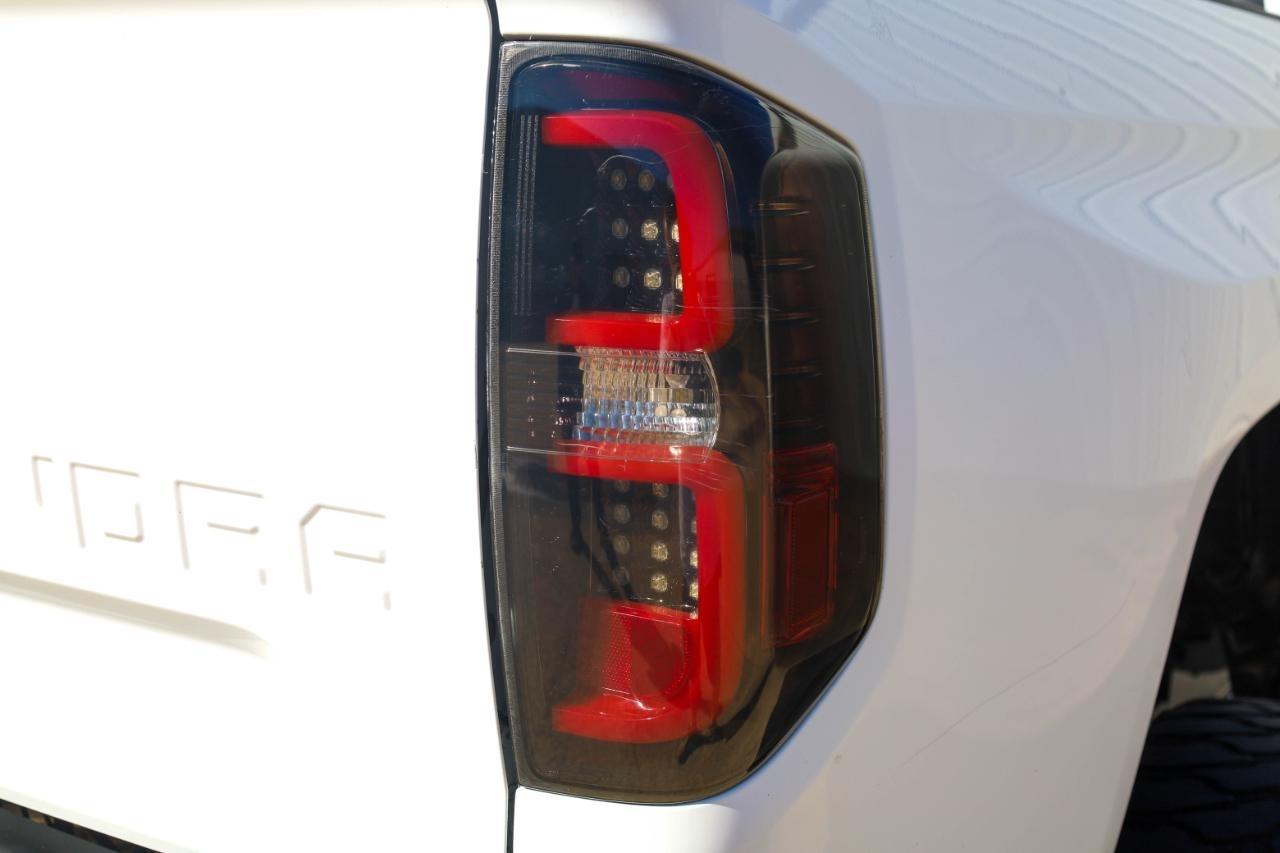 Toyota Tundra 4WD TRD Pro CrewMax 5.5' Bed 5.7L FFV (Natl) 2017