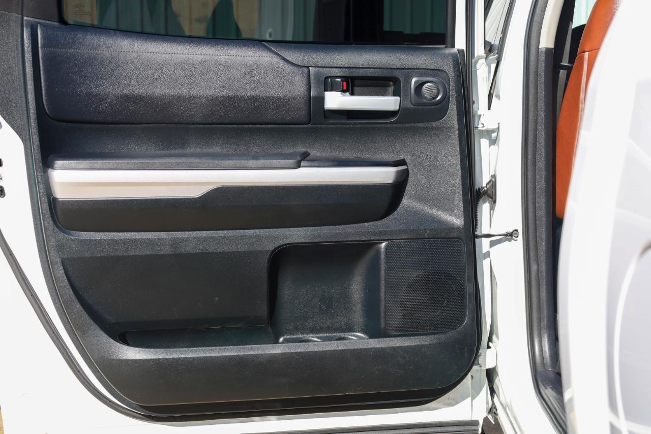 Toyota Tundra 4WD TRD Pro CrewMax 5.5' Bed 5.7L FFV (Natl) 2017