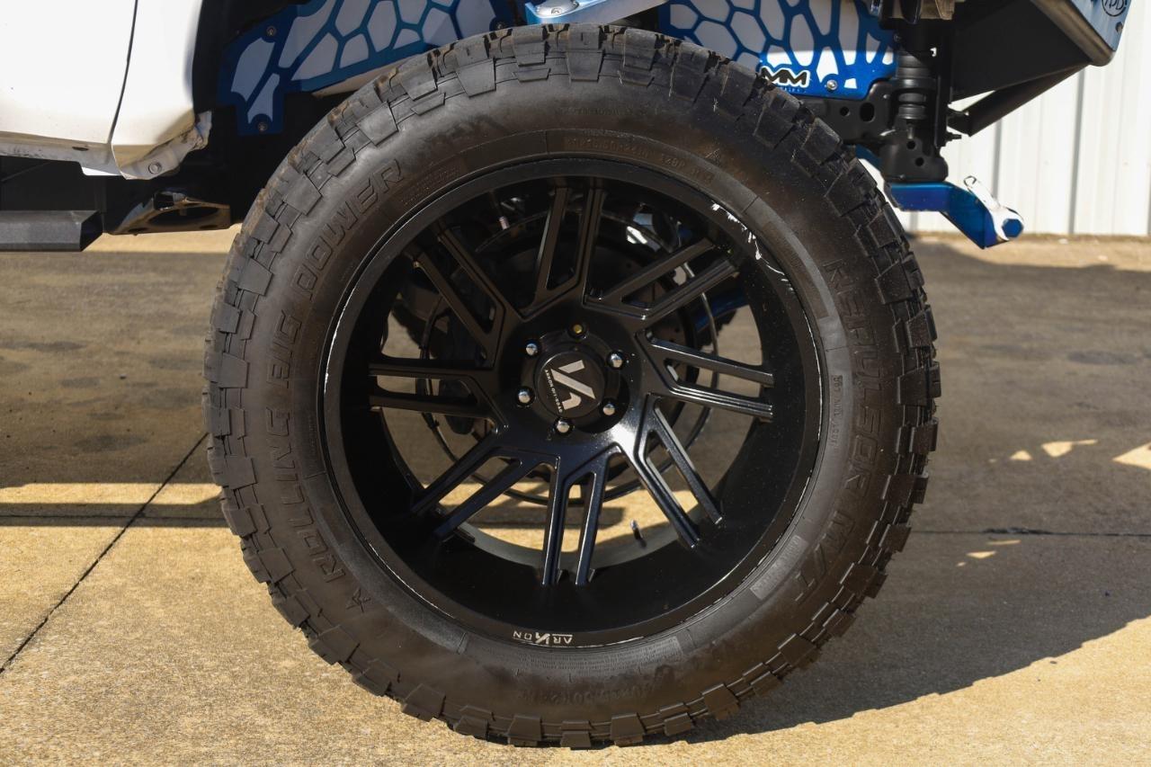 Toyota Tundra 4WD TRD Pro CrewMax 5.5' Bed 5.7L FFV (Natl) 2017